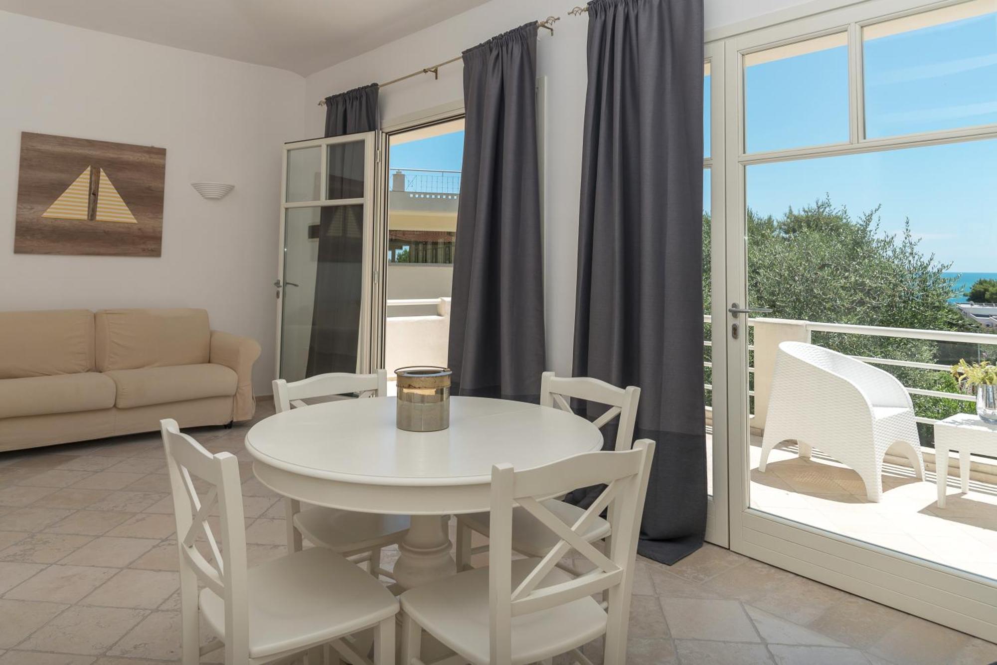 Baia Dei Mergoli Hotel Mattinata Bagian luar foto