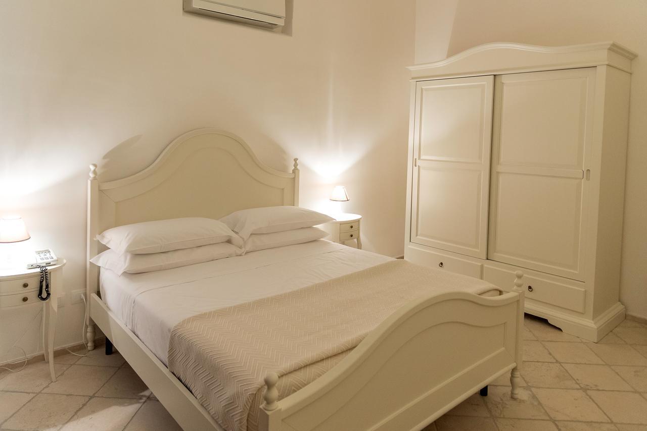Baia Dei Mergoli Hotel Mattinata Bagian luar foto